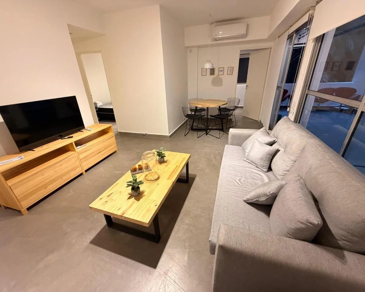 Departamento en Recoleta. 3 Amb. C/patio. Totalmente Equipado