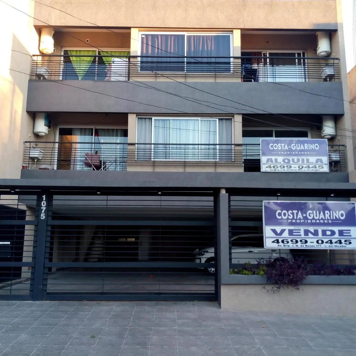 Kitnet de 1 ambiente no 1º andar com varanda de frente em La Matanza