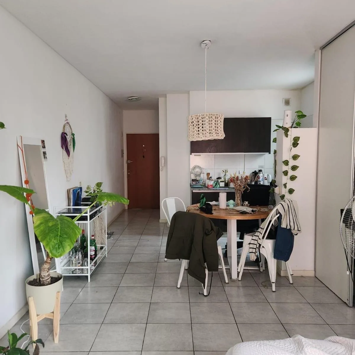 Studio with balcony and AC