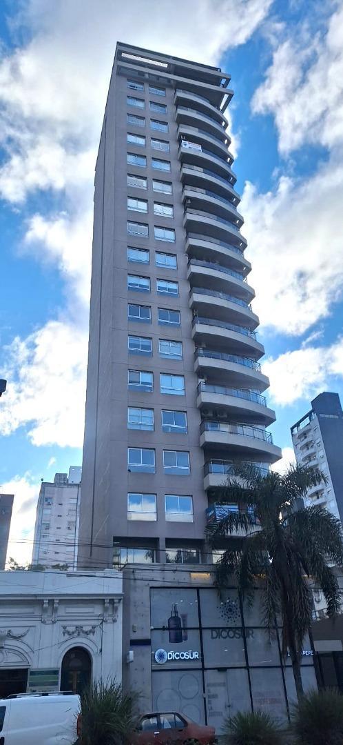 Two-room apartment with parking in Lomas de Zamora