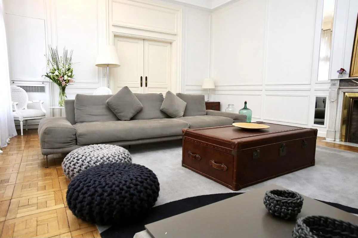 Four-bedroom apartment with patio and double-height ceilings in Palermo