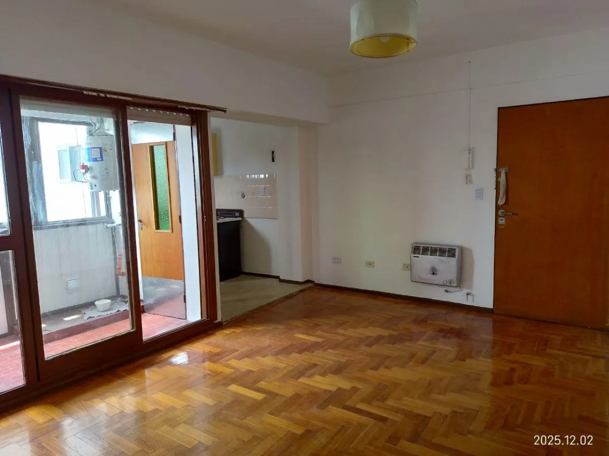 Two-room apartment in Ramos Mejía Centre