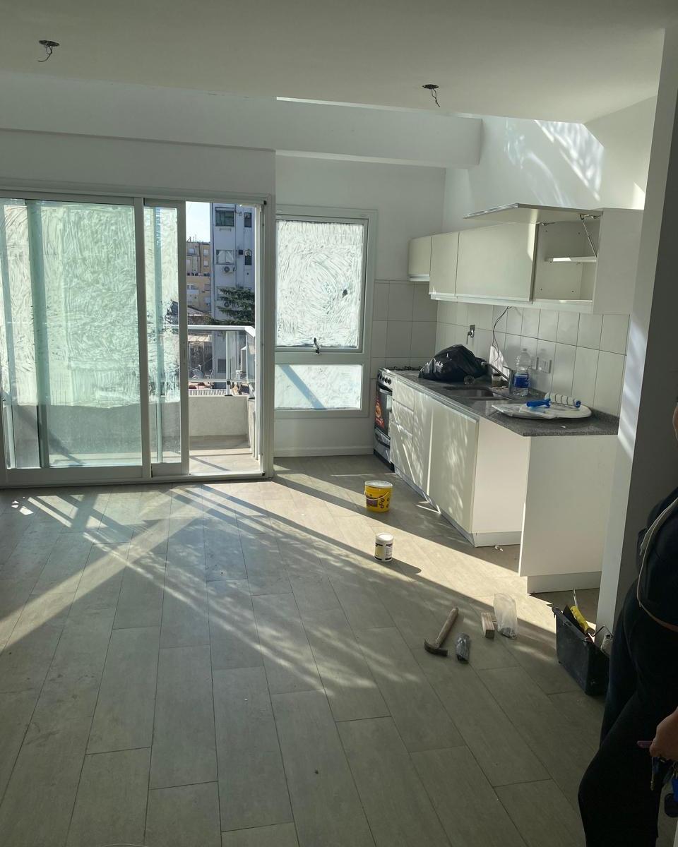 Duplex de 2 ambientes sin muebles en Almagro