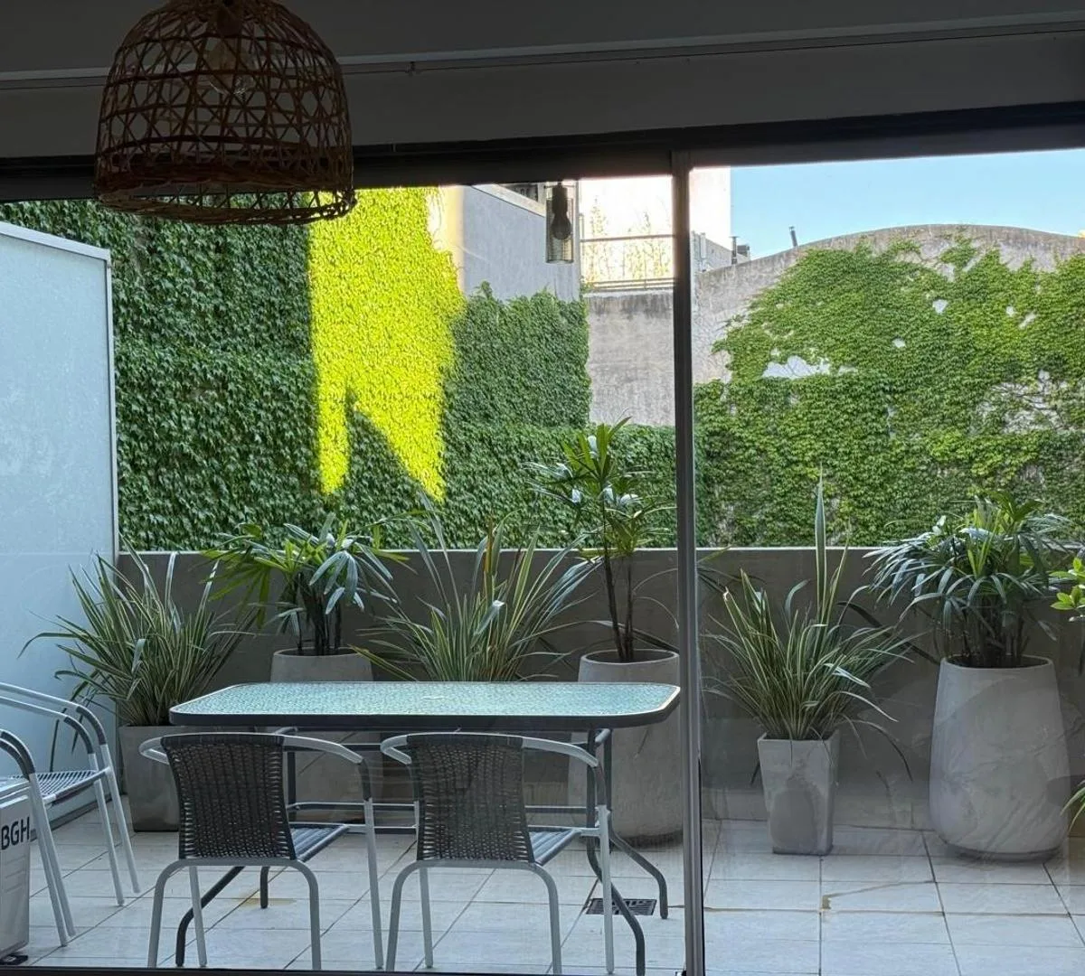 Monoambiente con balcón aterrazado en Palermo