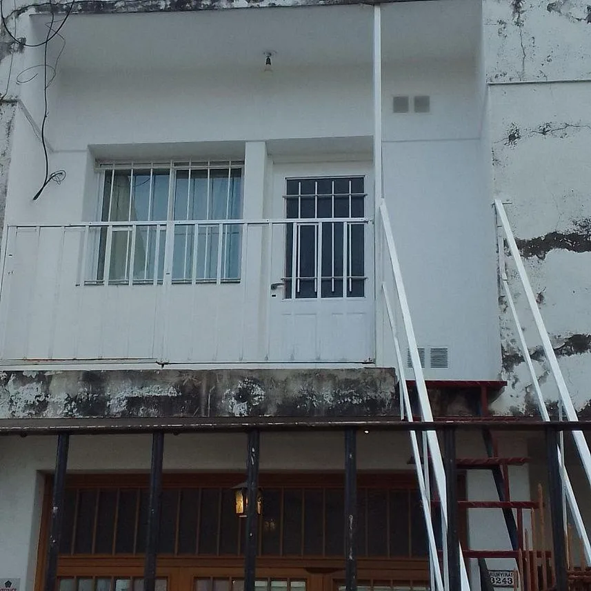 Alquiler 2 Ambientes Planta Alta Zona Villa Luzuriaga