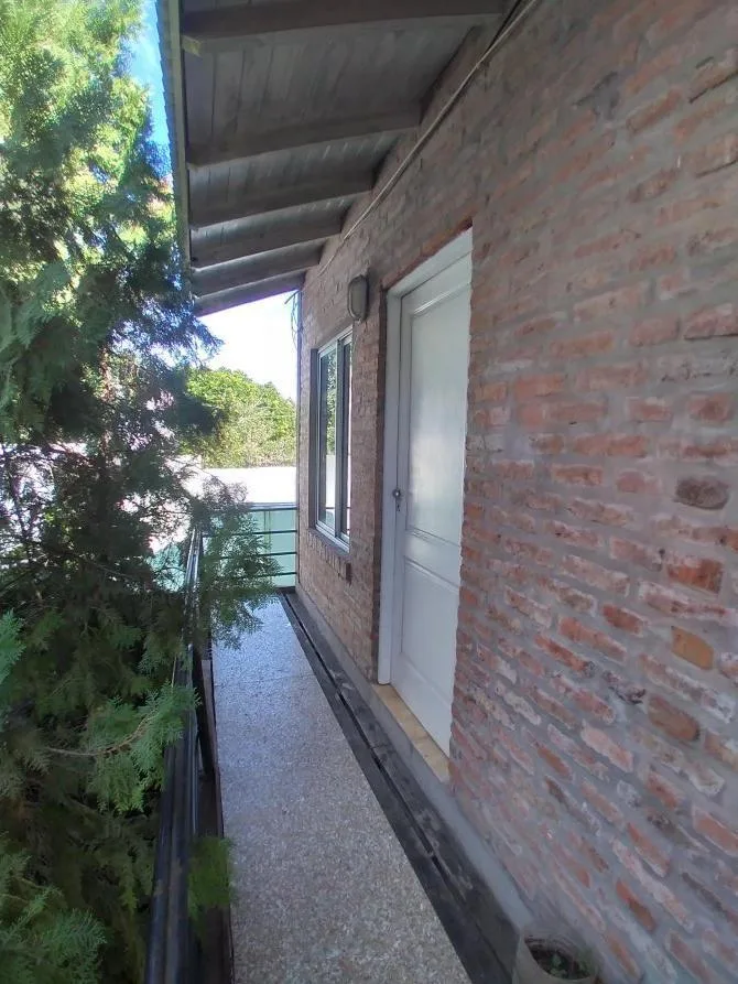 Loft-style PH apartment in Temperley Este