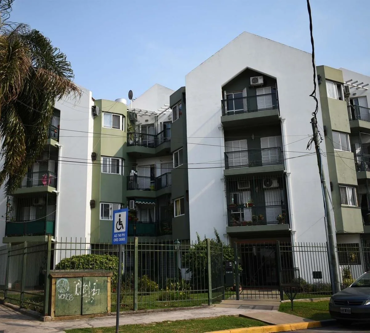 Apartamento de três ambientes com 2 pátios em Vicente López