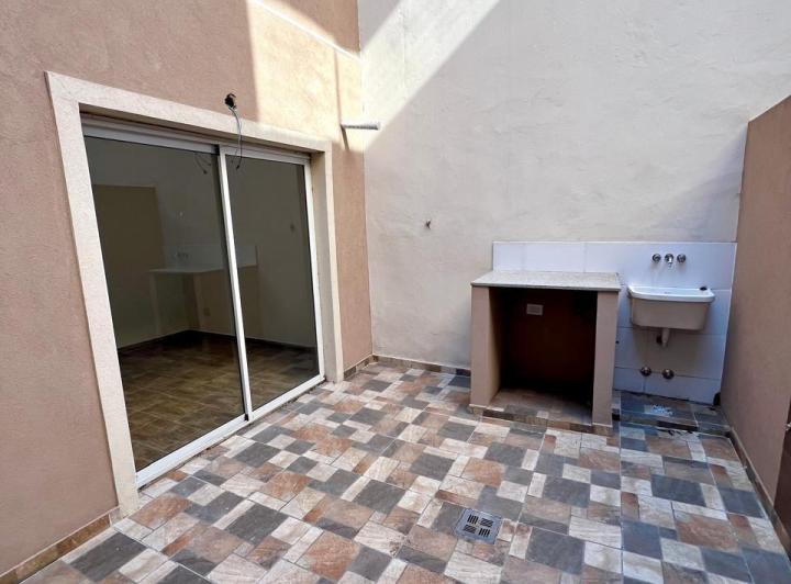 Departamento a Estrenar 2 Ambientes con Patio y Lavadero de Categoría