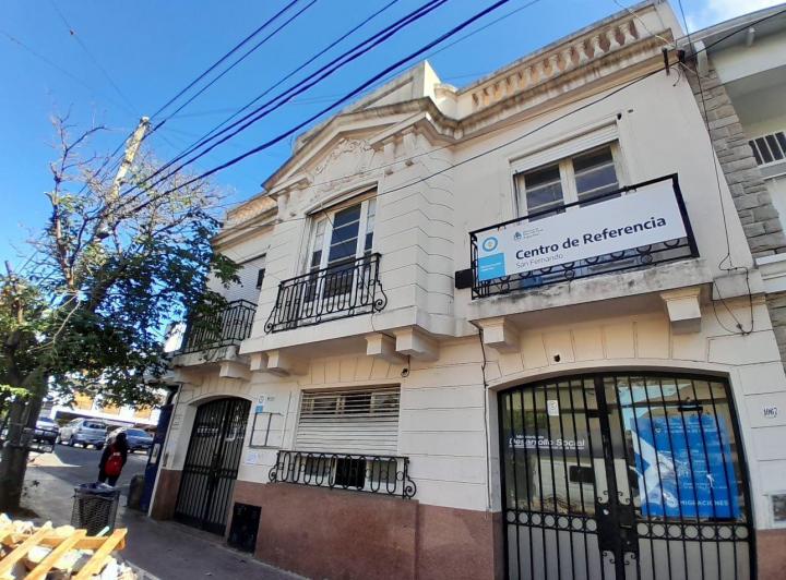 Five-bedroom French-style house for commercial use in San Fernando