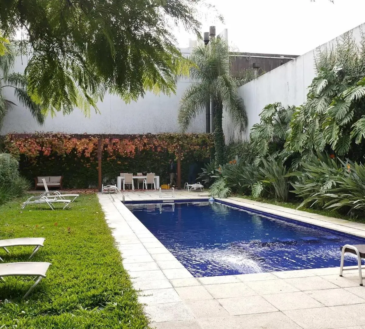 Квартира-студия с балконом и бассейном в Caballito