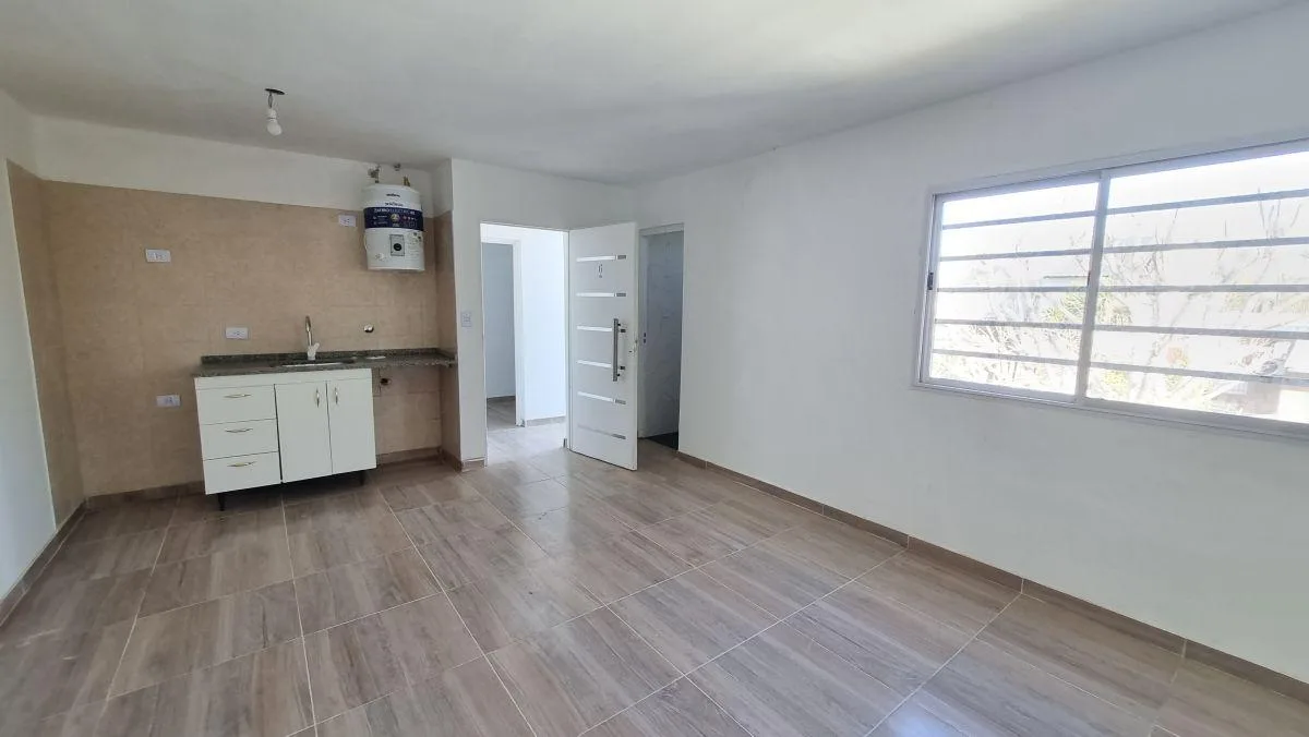 Alquilo Depto 2 Amb Moreno Sur