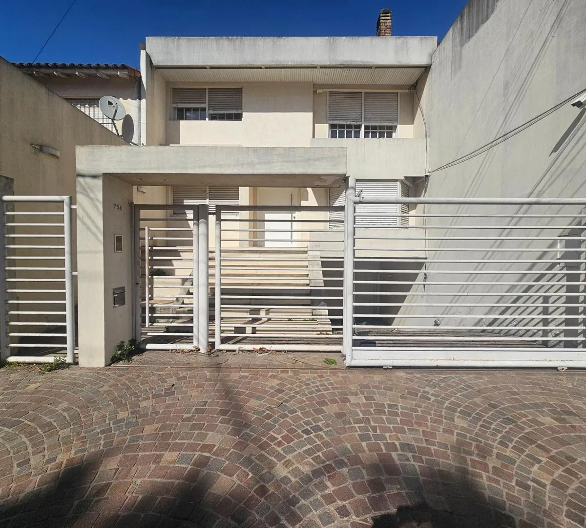 Casa de 4 dormitorios en Ramos Mejía