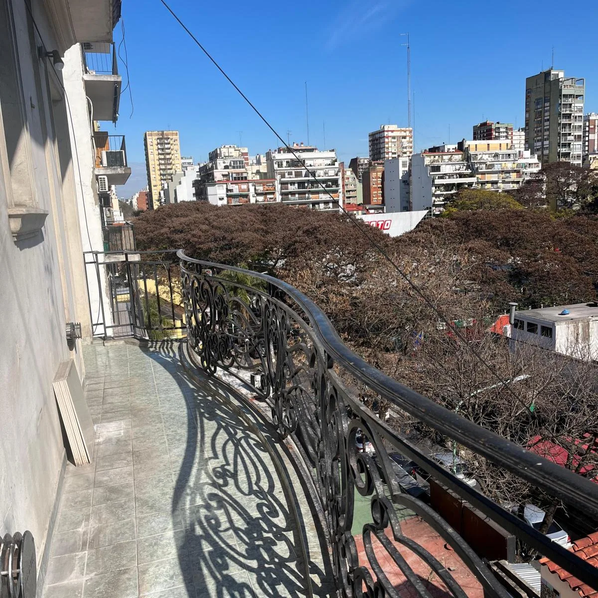 4th-floor front unit with balcony