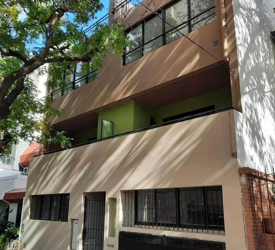 Alquiler Excelente PH en Dúplex Patio, Balcón, Dormitorio en Suite y Toilette. Planta Baja Coghlan