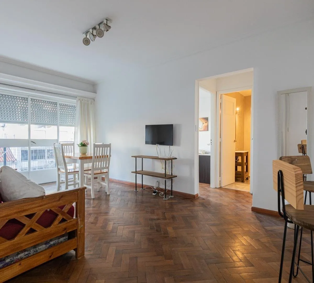 Departamento de 2 ambientes amoblado en Monserrat