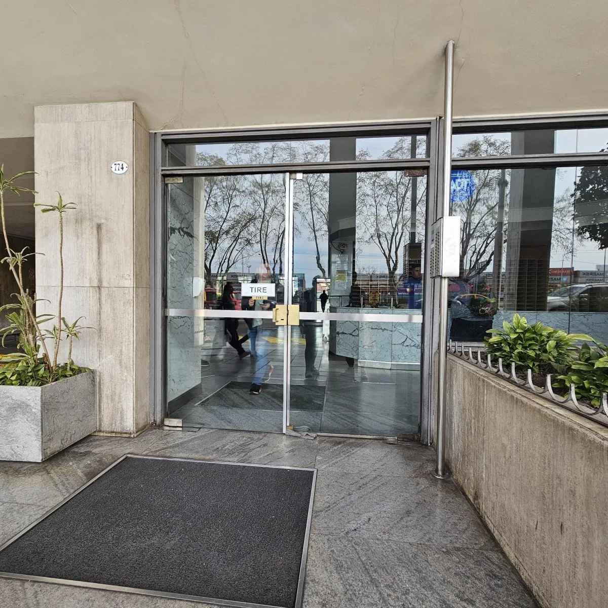 Monoambiente amoblado en Retiro