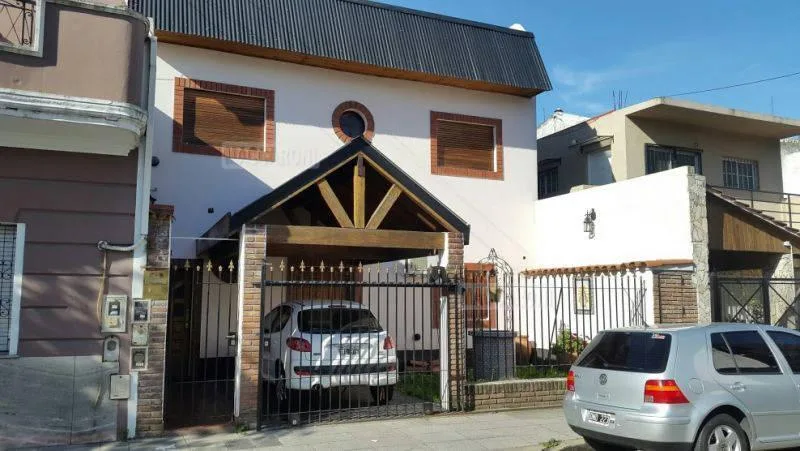 Departamento 4 Ambientes. | Cayetano Silva Al 1200