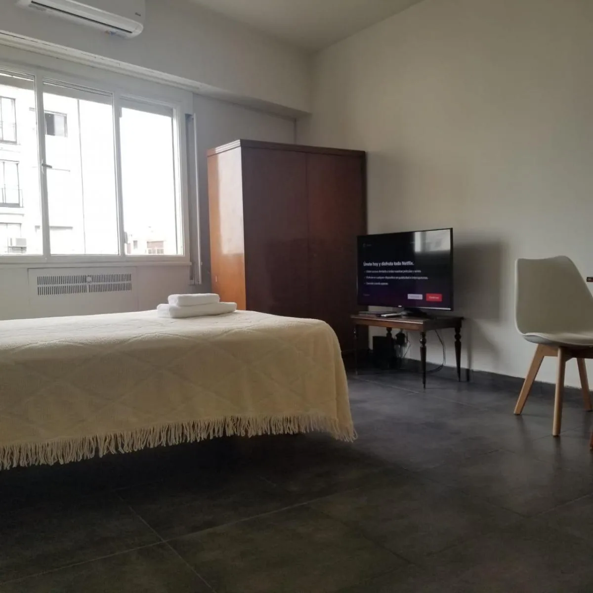 Amoblado en Almagro, cama doble