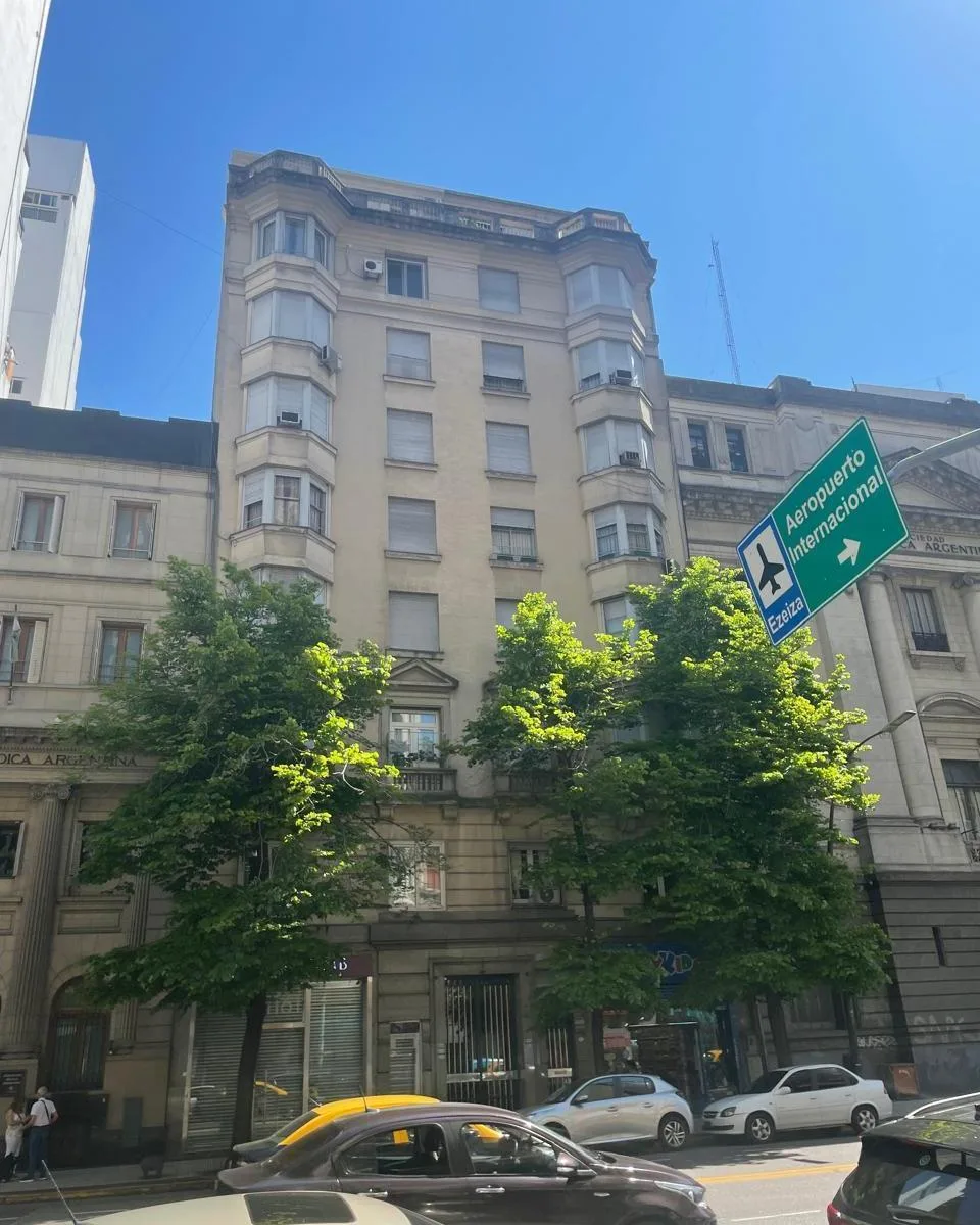 Furnished four-bedroom apartment in Retiro