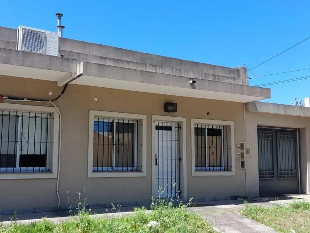 Two-room ground-floor apartment in Quilmes