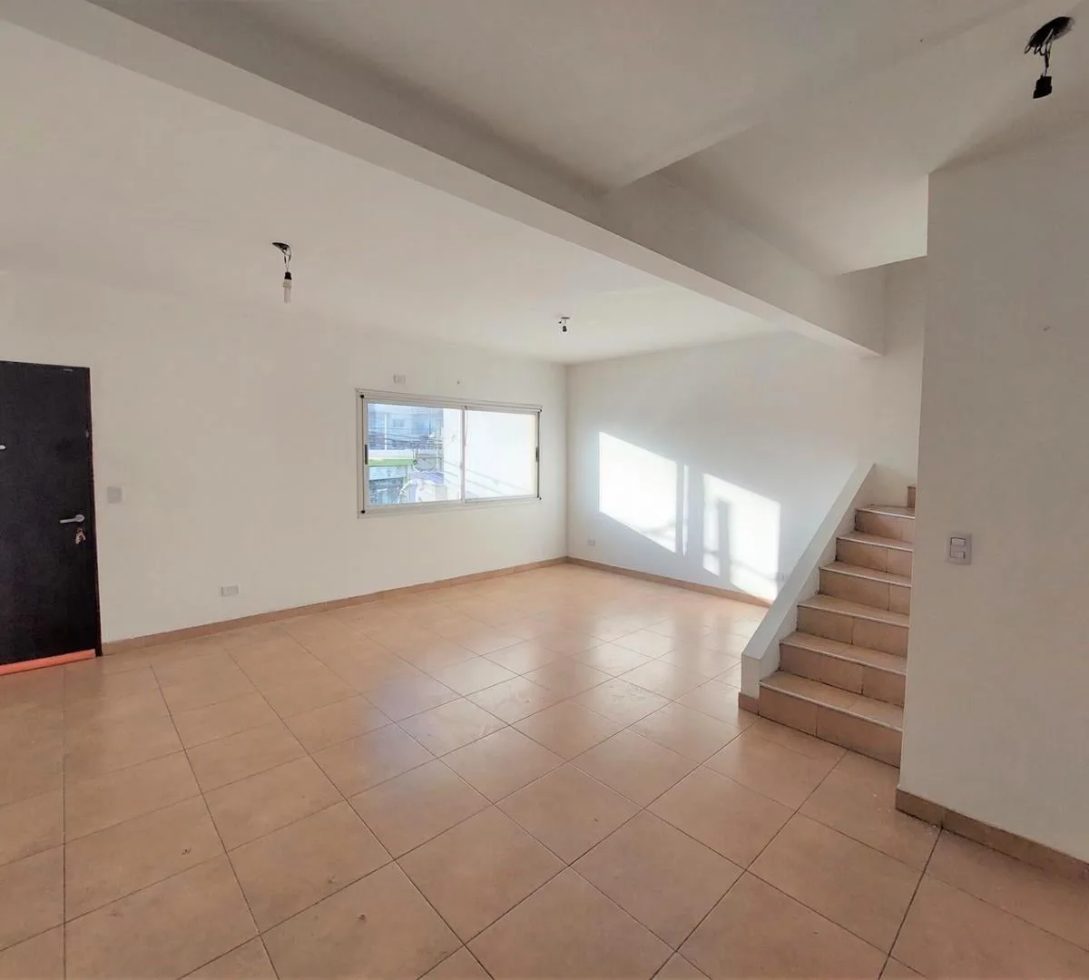 Duplex con Cochera en Alquiler en Ramos Mejia