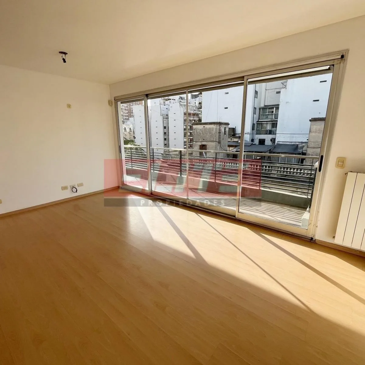 Semipiso de 2 ambientes con balcón aterrazado en Belgrano