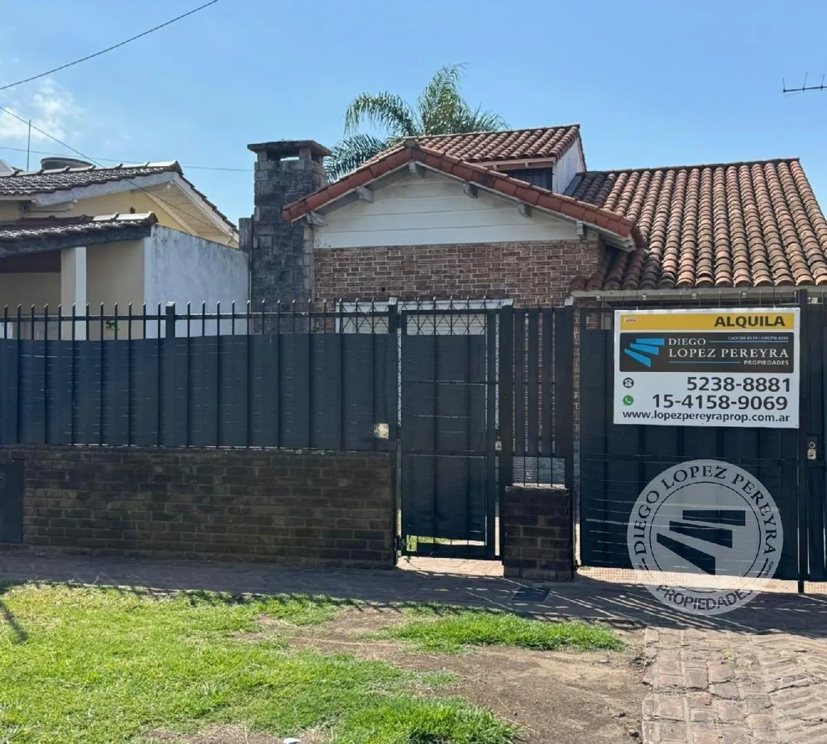 Hermoso Chalet con Jardín y Cochera