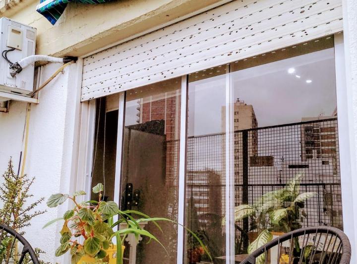 Two-room apartment with terrace balcony in Colegiales