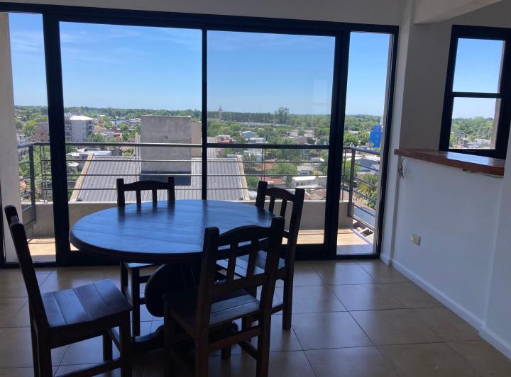 Two-room apartment with balcony and parking in Tigre