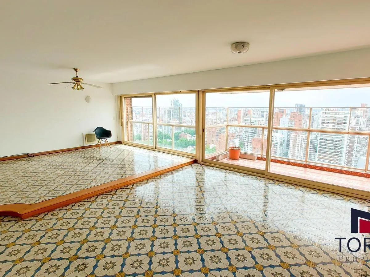 29th-floor four-bedroom apartment in Palermo