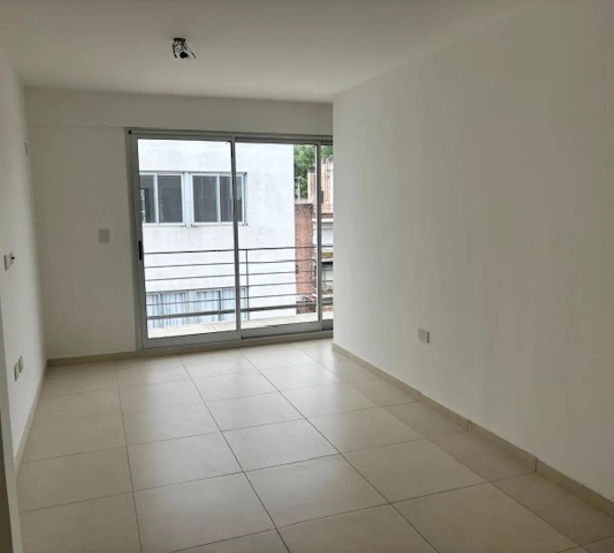 44 m², balcony and private terrace