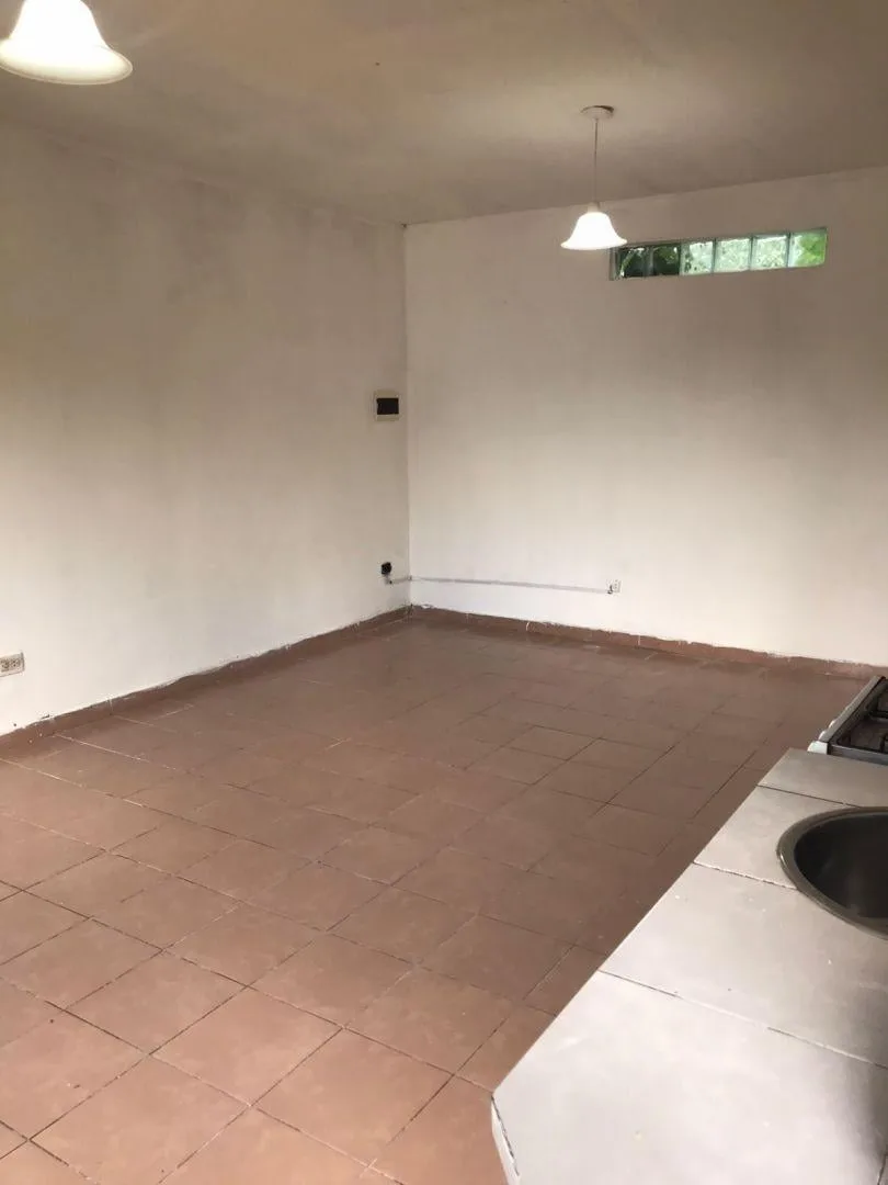 Monoambiente con patio común