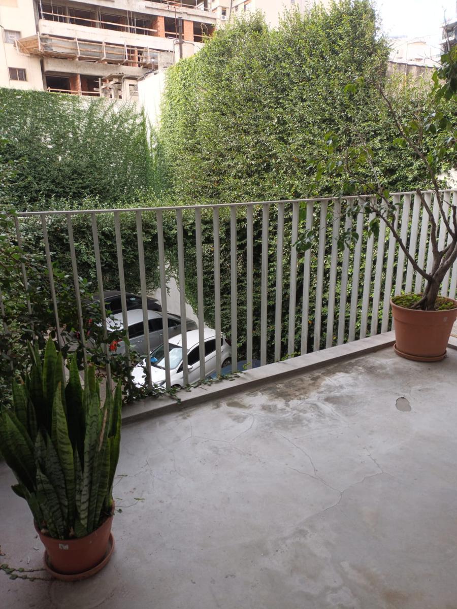 Departamento amoblado de 2 ambientes con balcón en Almagro