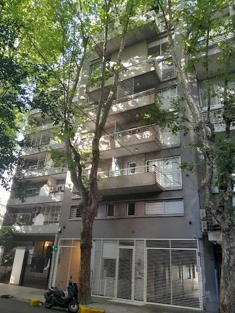 Amplio Monoambiente con Balcón Aterrazado, Inmejorable Ubicación y Exte. Estado, Muy Lum. Amenities