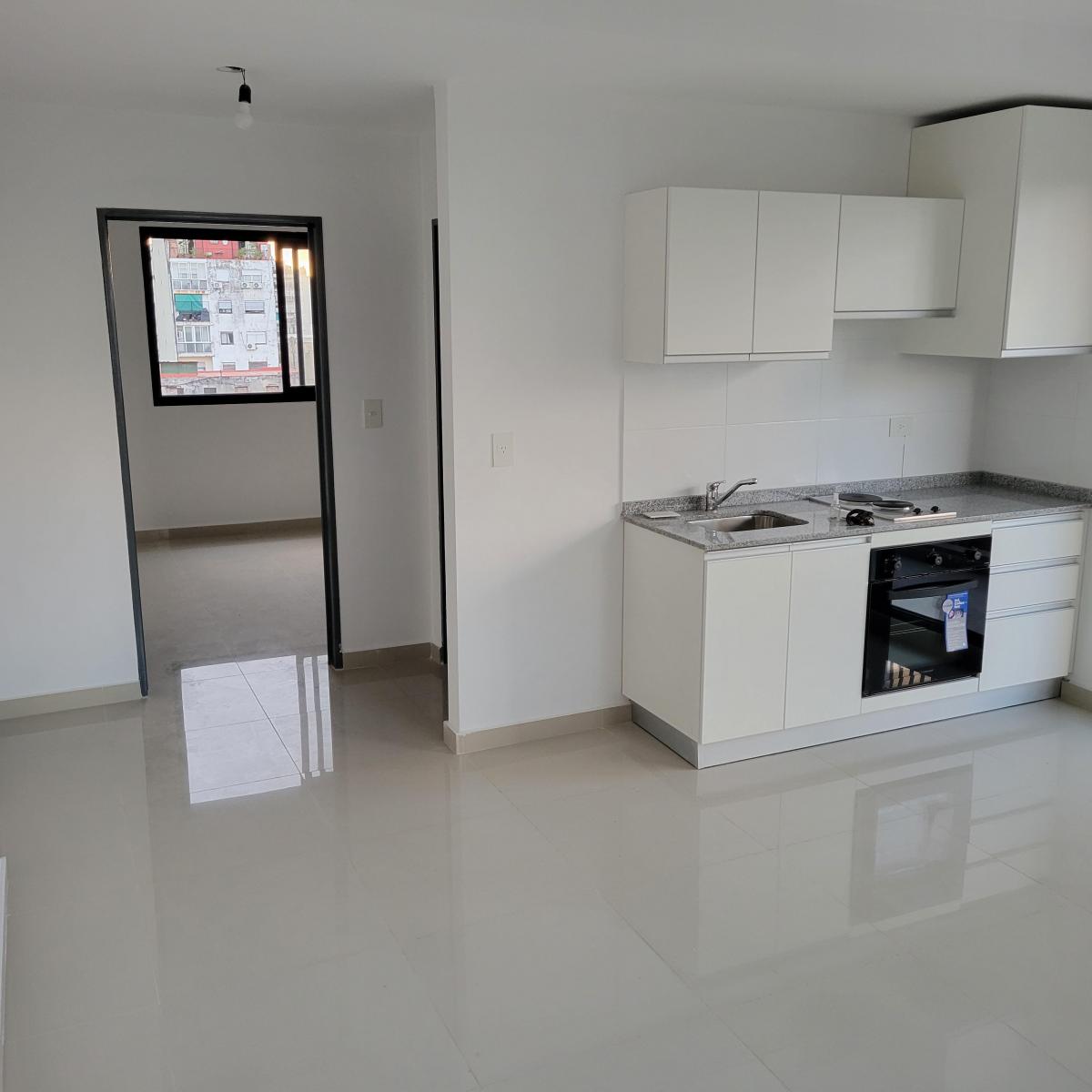 Departamento de 2 ambientes en piso alto en Buenos Aires