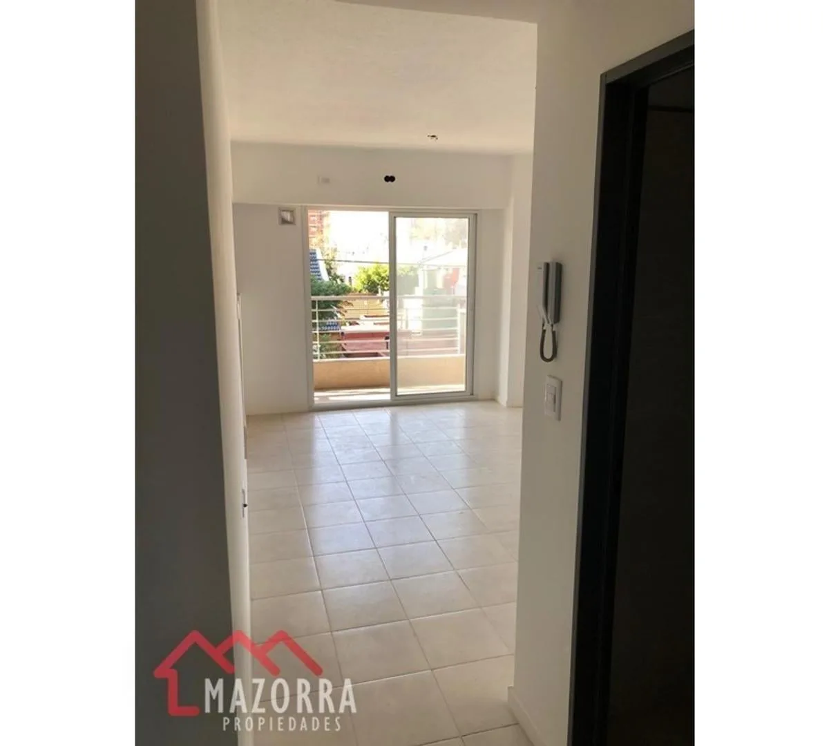 Two-room apartment in Caseros Centro