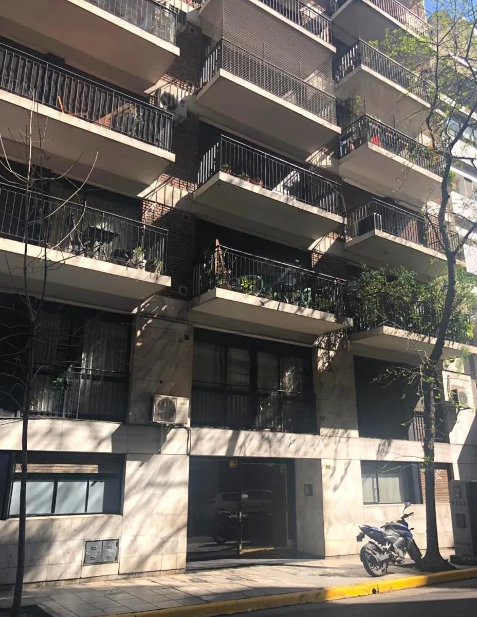 2 Ambientes con Patio a Pulmon de Manzana Super Soleado