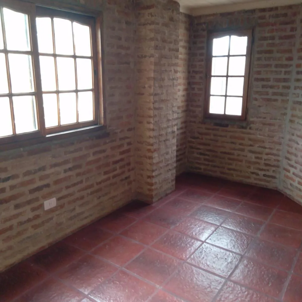 Muy Lindo Triplex