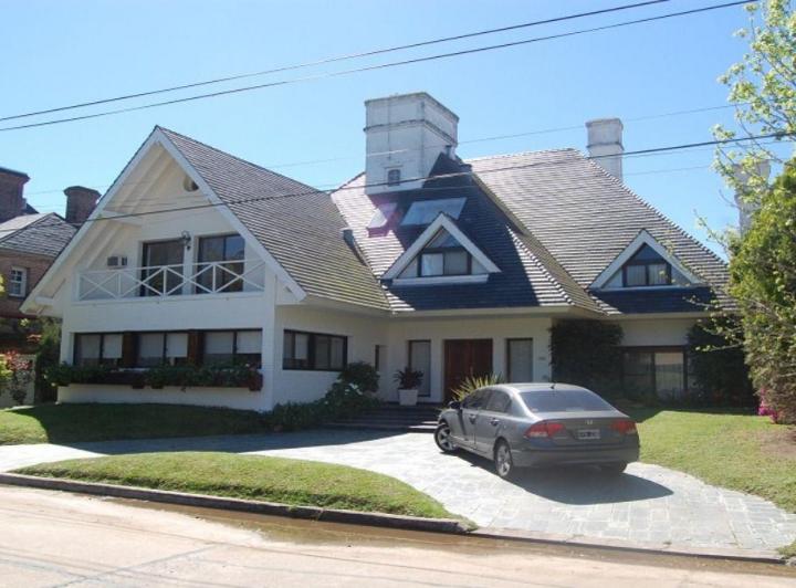 Casa en Alquiler en Barrio San Isidro Chico