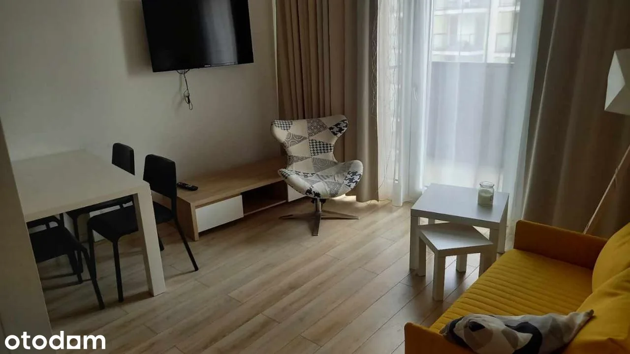 Квартира 32 м² з балконом