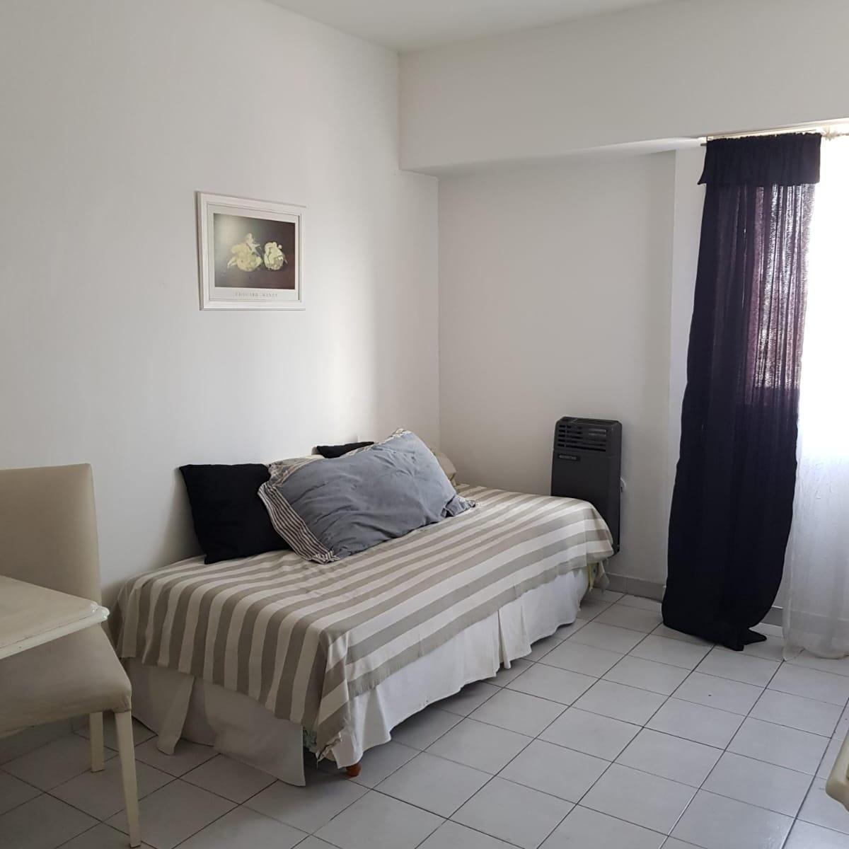Departamento de 2 ambientes amoblado en Floresta