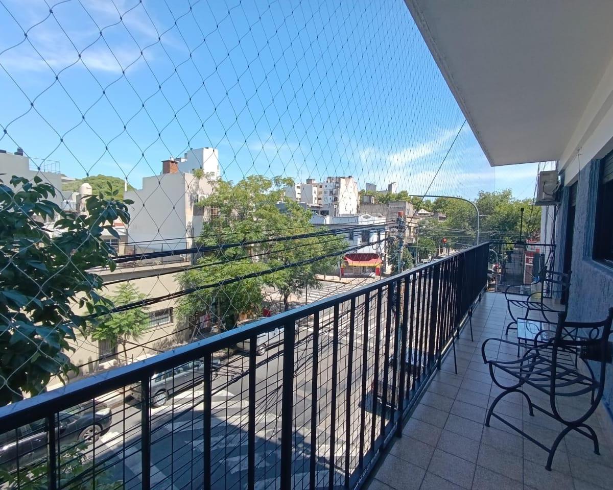 Departamento de 3 ambientes con balcón en Villa Crespo