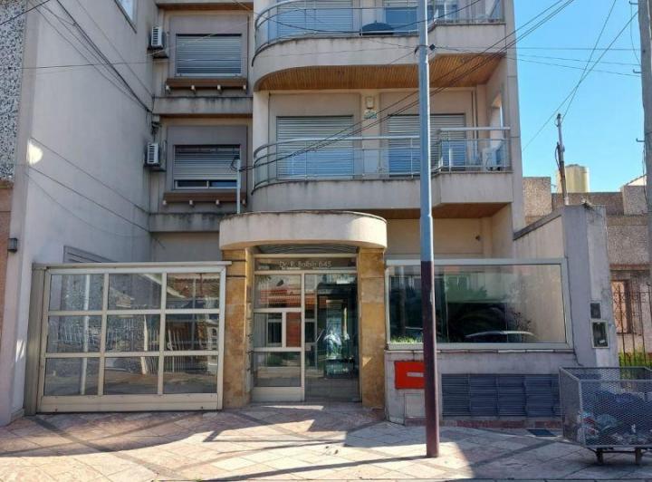 Apartamento de três quartos em Lanús (Valentín Alsina)