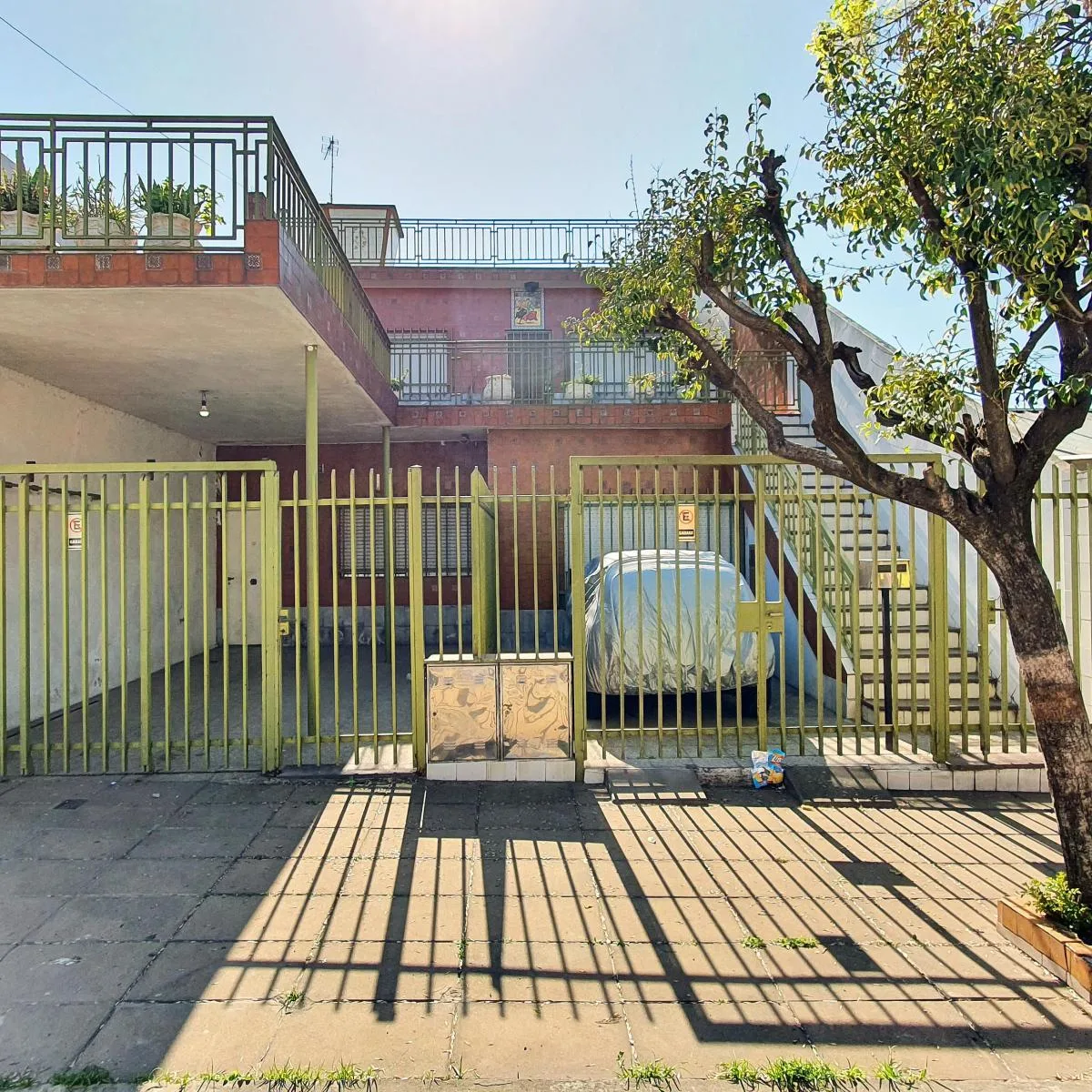 Muy Lindo Depto de 2 Amb C/cochera Patio y Tza