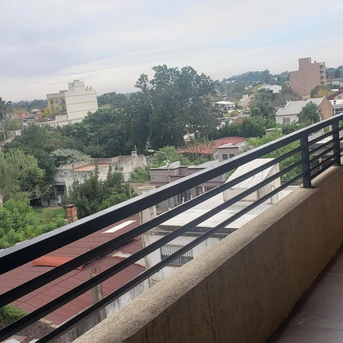 Excelente Semi Piso Alto