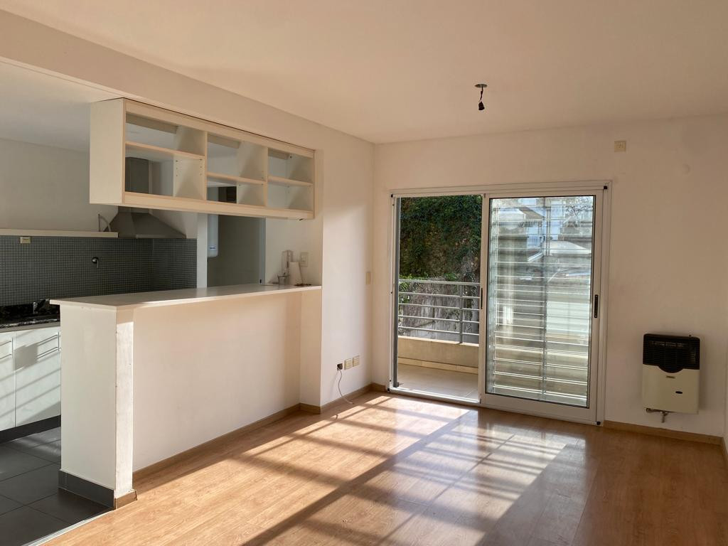 One-bedroom two-room apartment in Victoria