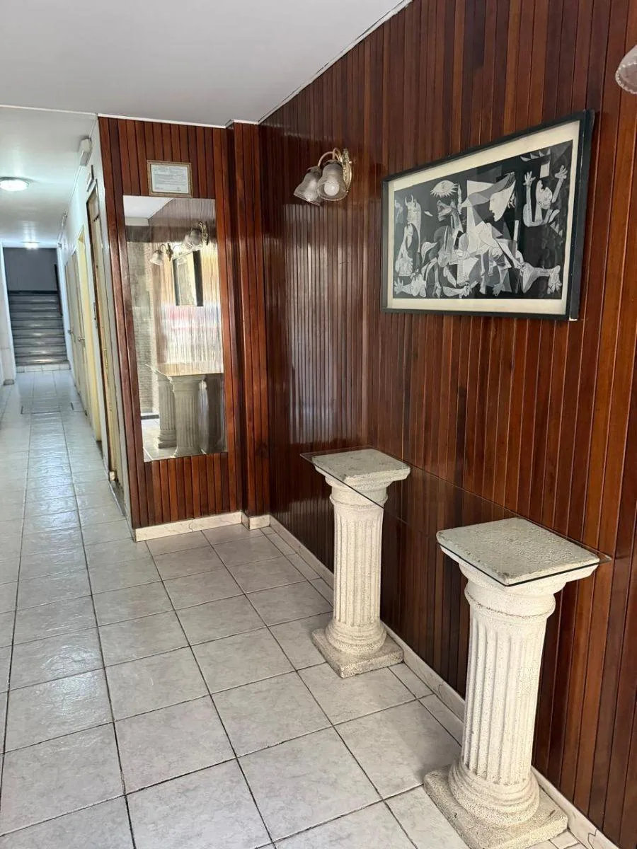 Front-facing 3-room with balcony