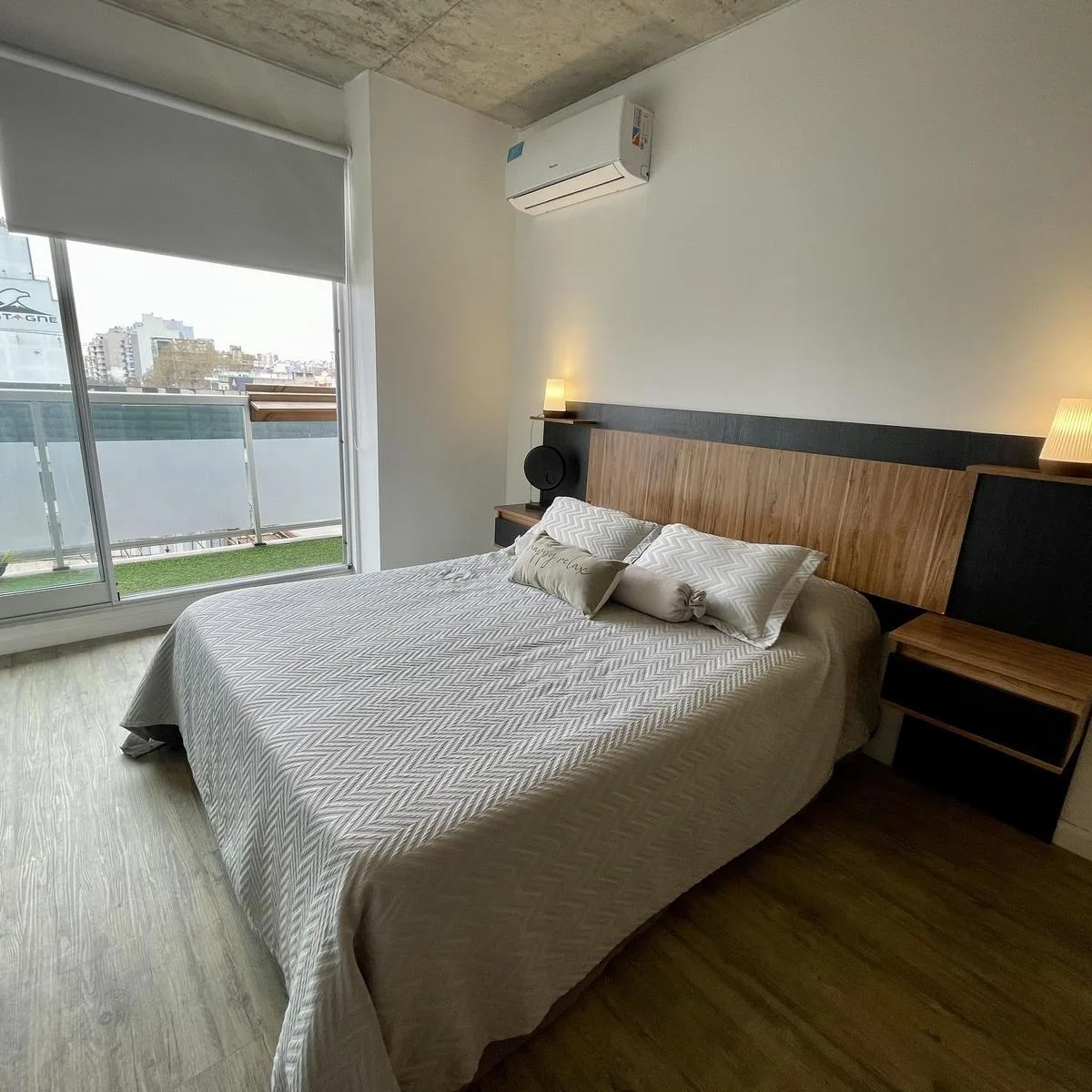 Monoambiente amoblado con balcón en Villa Crespo