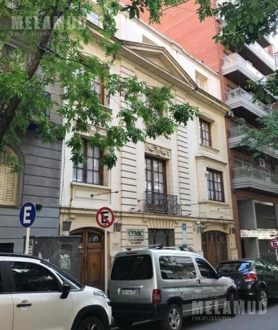Casa/consultório de 16 quartos em Belgrano, com 554 m² em 4 andares
