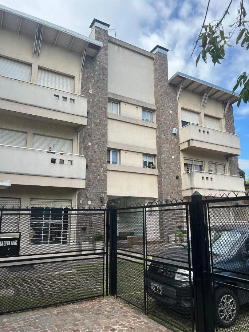 Imóvel: 1 quarto, Morón
